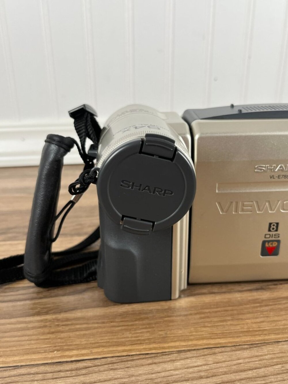 Sharp VL-E785 Viewcam Camcorder Camera & Accessories Tapes TESTED NO BATTERY CHA - Picture 11 of 16